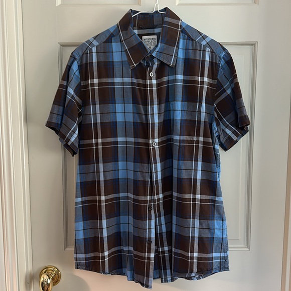 Bundle of 2 Men’s Mossimo Short Sleeve Button Down Shirts - Athletic Fit Sz M - Picture 4 of 6